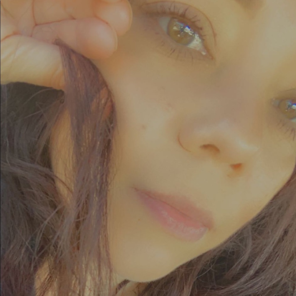 Meet your Posher, Lidia